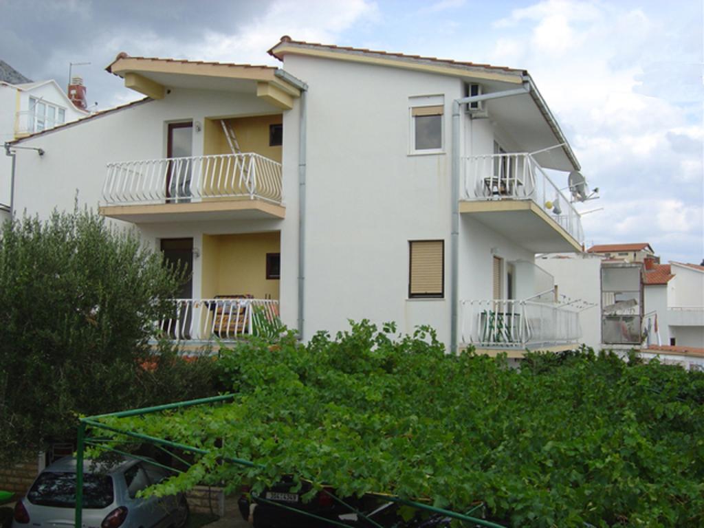 Apartments Bilic Nemira Omis Exterior photo